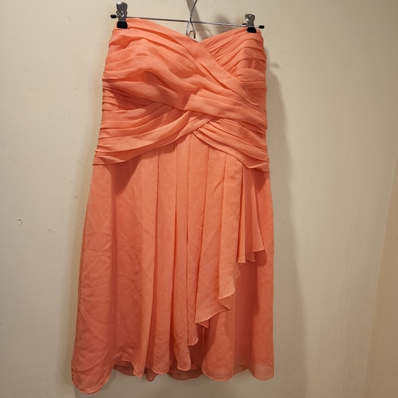 Elegant Coral Strapless Dress - Picture 3 of 9